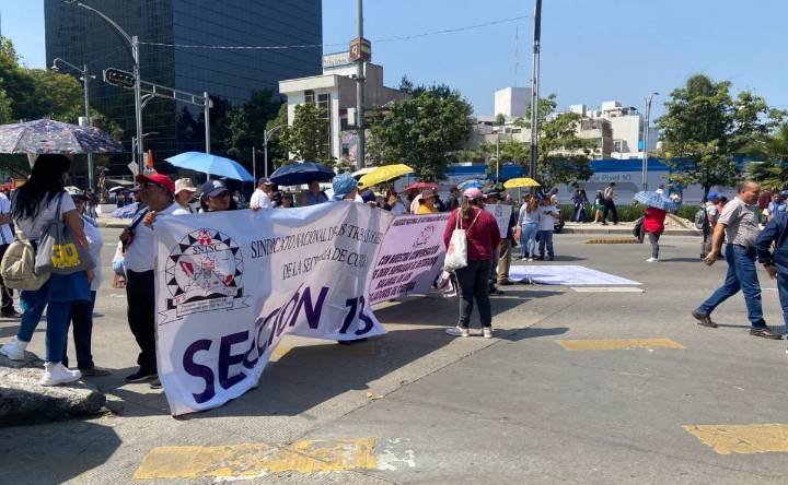 Trabajadores de la Secretaría de Cultura bloquearon Reforma e Insurgentes por más de tres horas