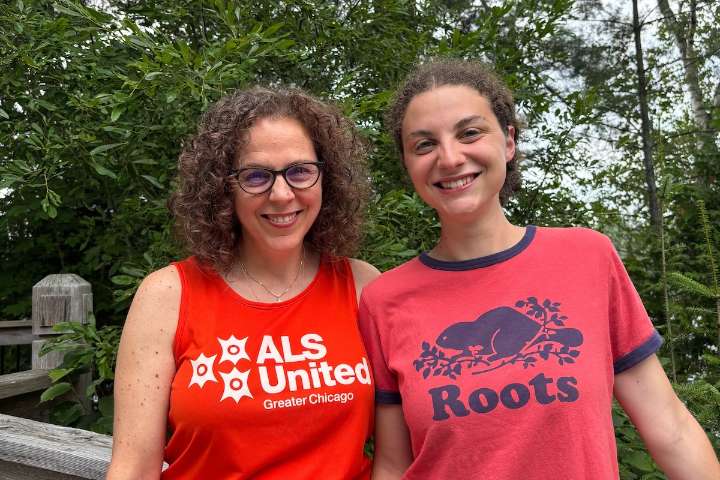 Pitching in: Running the Chicago Marathon to help fund ALS research
