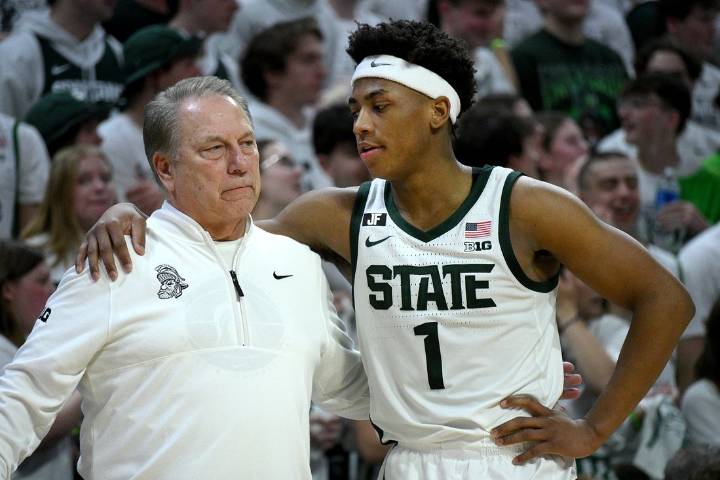 Deadspin | Tom Izzo opens 31st season at No. 22 Michigan State count on chemistry, depth