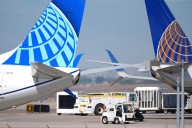 Cracked windshield on United flight from Denver to LA may have been caused by weather balloon