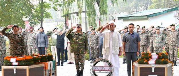 LG Sinha pays tributes to 2 soldiers who lost lives in harsh weather