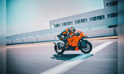 KTM 990 RC R unveiled globally, marks brand’s return to the supersport segment