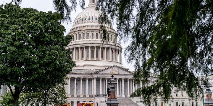 Arizona lawmakers taking different approaches to getting paid during shutdown