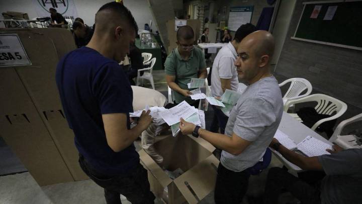 Se cierran las urnas de la consulta del Pacto Histórico: se inicia el preconteo de votos
