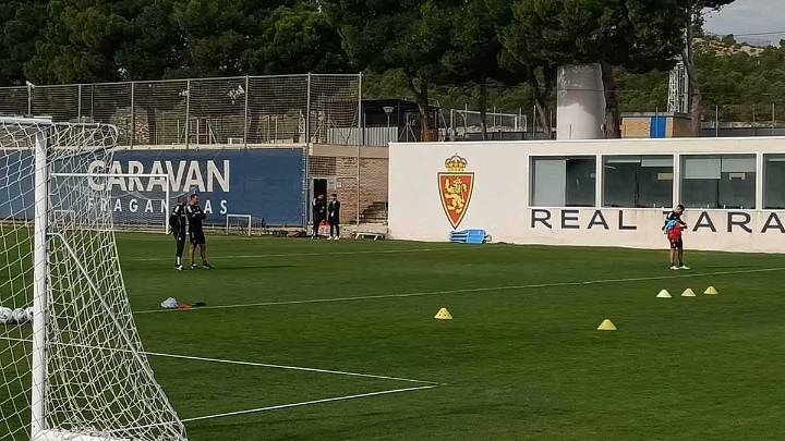 Fernando López se deja ver en el Real Zaragoza, que tiene casi descartados a Saidu y Tasende