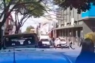 Joven atacó a otro con un cuchillo tras pelea en plena vía pública