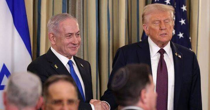 Israel agrees to ceasefire in Gaza as Trump announces 'withdrawal line' in peace plan