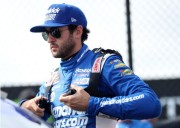 NASCAR Insider Drops 3-Word Bold Verdict on Chase Elliott’s Championship Push Kenny Wallace delivers a bold 3-word verdict on Chase Elliott’s Martinsville showdown to keep his championship hopes alive
