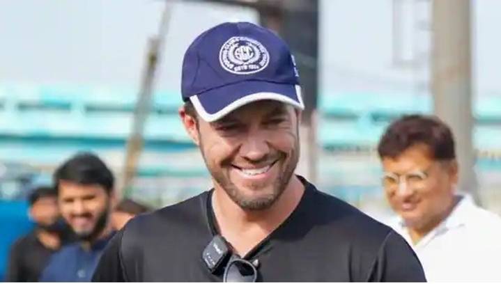 AB de Villiers slams India for not accepting Asia Cup trophy from Mohsin Naqvi