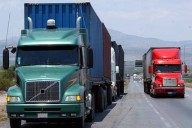 México advierte riesgos por aranceles de 25% a camiones pesados