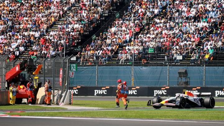 F1 driver Liam Lawson says he ‘could have killed’ marshals running on racetrack at Mexico Grand Prix
