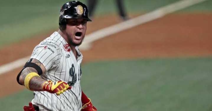 Oswaldo Arcia pegó su primer jonrón del 2025