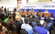 Honran a policías caídos en Moris, en ceremonia de Entrega de Estímulos