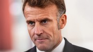 Crece la presión sobre Macron para que dimita y Francia recupere la estabilidad