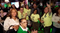 Decenas de votantes latinos se reúnen en apoyo a Mamdani en Nueva York. Esto es lo que opinan de las próximas contiendas