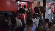 Tatanagar: Rush in Bihar-bound trains for Chhath
