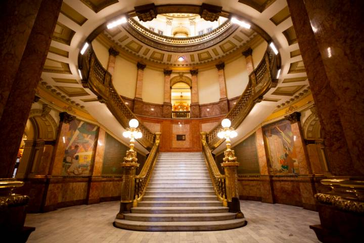 Meet the ‘Bloody Espinosas’ and other Colorado Capitol legends on these free ghost tours