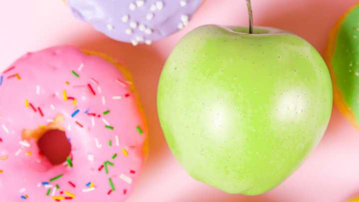 Your Brain Makes Food Choices Before You Even Know What You're Looking at