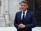 Outgoing French PM launches last-gasp bid to quell political crisis