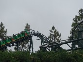 Cómo es Dragon, la montaña rusa de LEGOLAND en California ideal para grandes y chicos