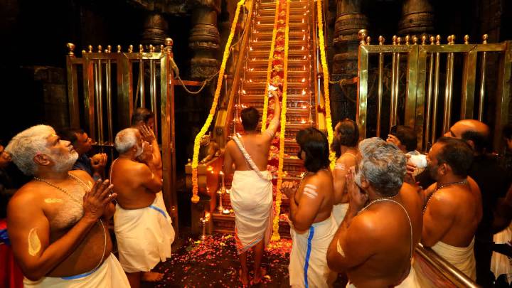 Sabarimala Gold Plating Controversy: TDB Ex-Administrative Officer Suspended