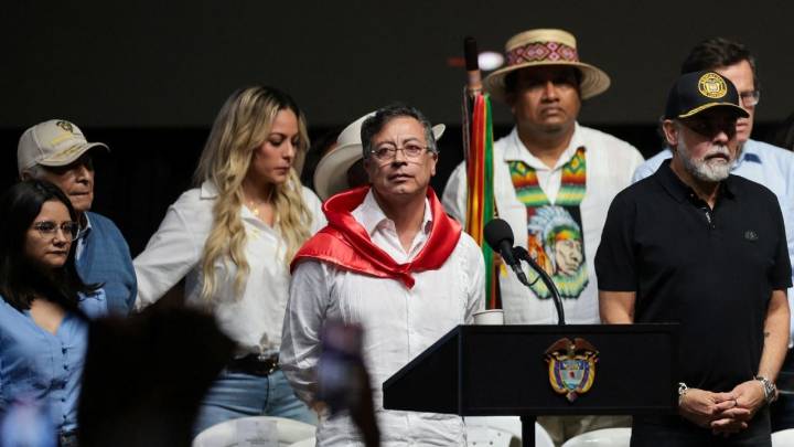 "Petro es un líder del narcotráfico": Trump anuncia el cese de apoyo económico a Colombia