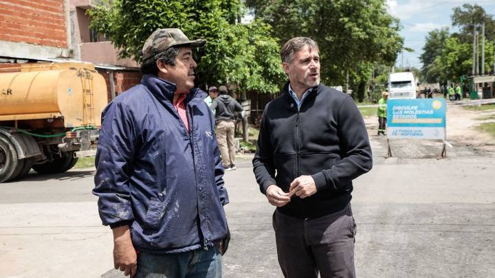 Federico Achával recorrió la repavimentación de William Morris