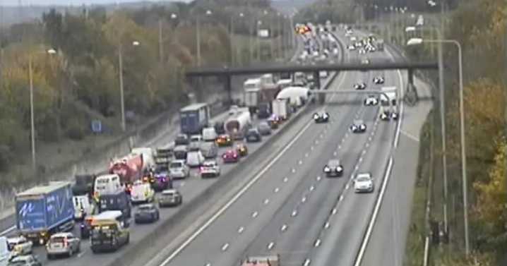 M25 traffic LIVE: Major motorway grinds to halt after rush hour crash and fire