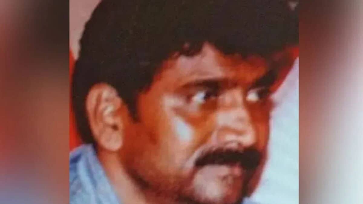 Maoist leader Bandi Prakash surrenders before Telangana police