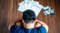 Volvió a crecer la morosidad en las familias y alcanzó un récord Así lo señaló un informe del Banco Central. El nivel de morosidad llegó al 6,6% del total de créditos en agosto pasado, una cifra que n
