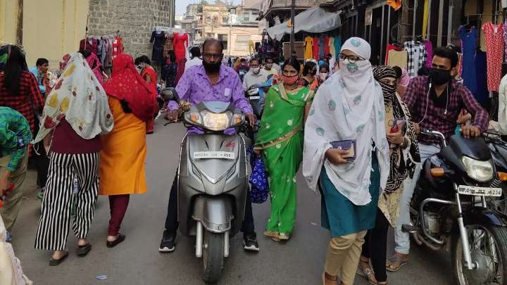 Hospitalizadas 24 personas trans tras un intento de suicidio en masa en India