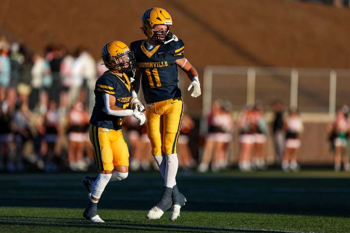Incredible game-winning catch headlines Grand Rapids Week 6 football action