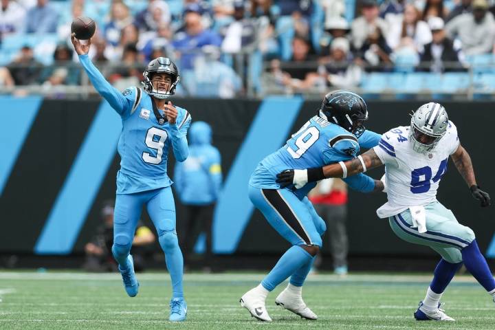 Deadspin | Rico Dowdle stars against ex-mates as Panthers top Cowboys