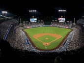 Brewers gastan 120 millones, Dodgers más de 500. Juegan por lo mismo: la Serie Mundial