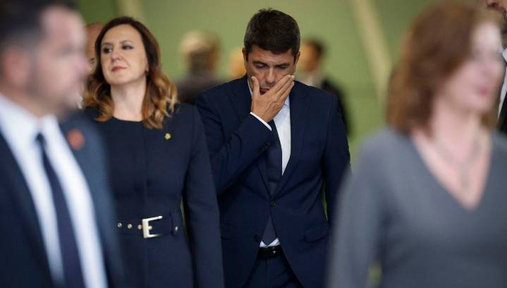 Mazón recibido entre gritos de "asesino" y "cobarde" en el funeral de Estado por las víctimas de la dana