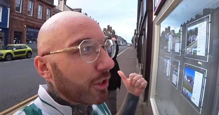 Englishman visits Castle Douglas and makes 'mad' discovery in estate agent's window