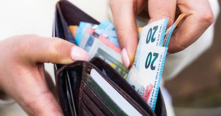 Los salarios volverán a bajar en 2026 hasta 95 euros anuales por un mecanismo aprobado por el Gobierno