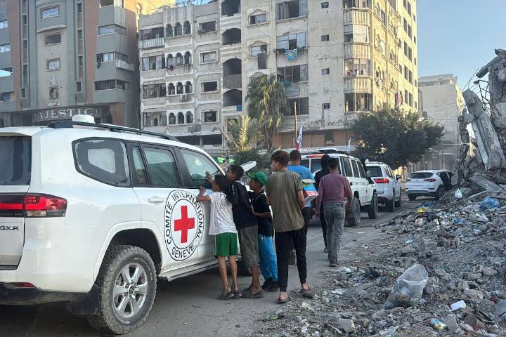Israel asegura que uno de los cuerpos entregados por Hamás no corresponde a ningún rehén