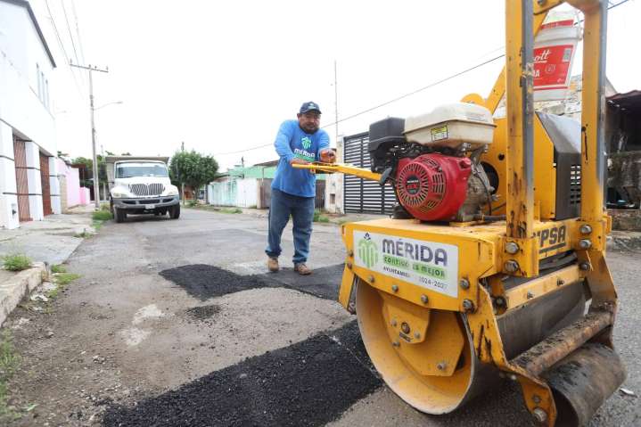 Ayuntamiento recibe 74 reportes diarios menos de baches que en septiembre y octubre en relación con 2024