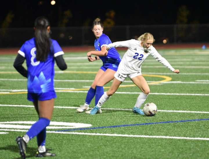 Mountain View, Kelso girls soccer teams play to another draw