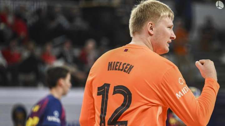 El Barça recupera el cetro mundial en la final épica