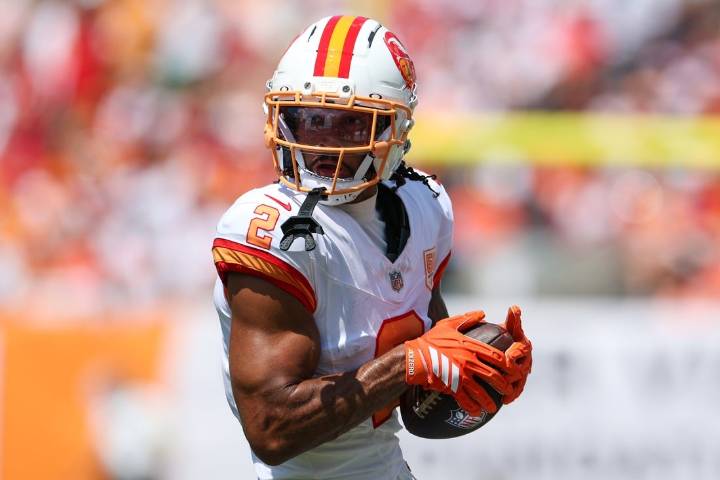 Deadspin | Bucs coach: WR Emeka Egbuka game-time decision vs. Lions