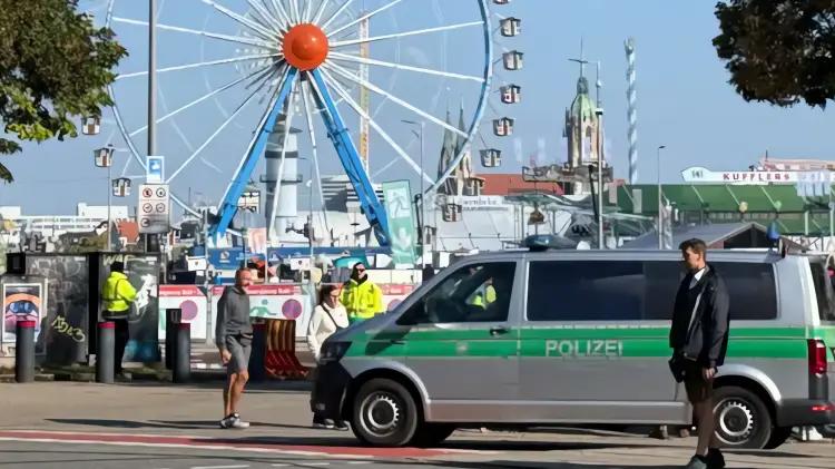 Incendio y amenaza de bomba paralizan inicio del Oktoberfest en Múnich