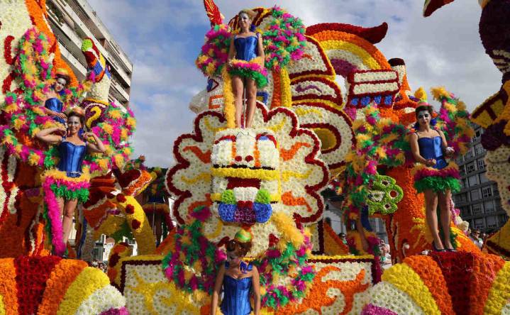 UxL, PSOE y PRC solicitan una comisión extraordinaria sobre la Batalla de Flores 2025