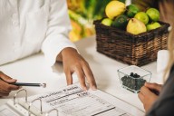Dietitian vs. Nutritionist: Which Is Better to See for Health Conditions or Weight Loss?