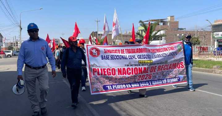 Tacna: Trabajadores de construcción civil se movilizan para exigir mejores salarios, condiciones laborales y seguridad