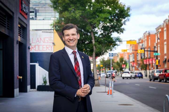 Jeromy Farkas wins tight Calgary mayoral race in unofficial results