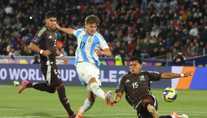 Argentina venció a México y sacó pasajes a las semifinales del Mundial