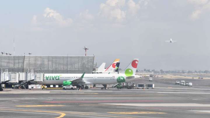 Cancelan Vuelos en AICM por Mal Clima: Lista Operaciones Afectadas Este 30 y 31 de Octubre 2025