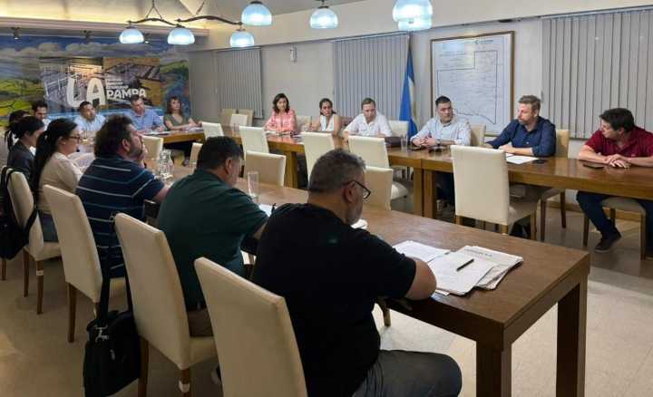 Medanito: el vernismo quiere embarrar el pliego y lo cruzaron